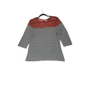 Fenn Wright Manson Black & White Striped 3/4 Sleeve Shirt With‎ Lace Top small